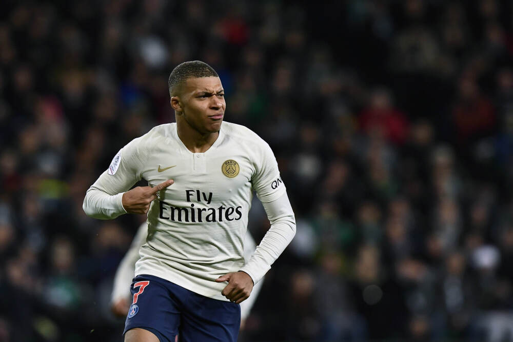 世界杯个人第20冠！谷爱凌夺得滑雪坡面障碍技巧冠军